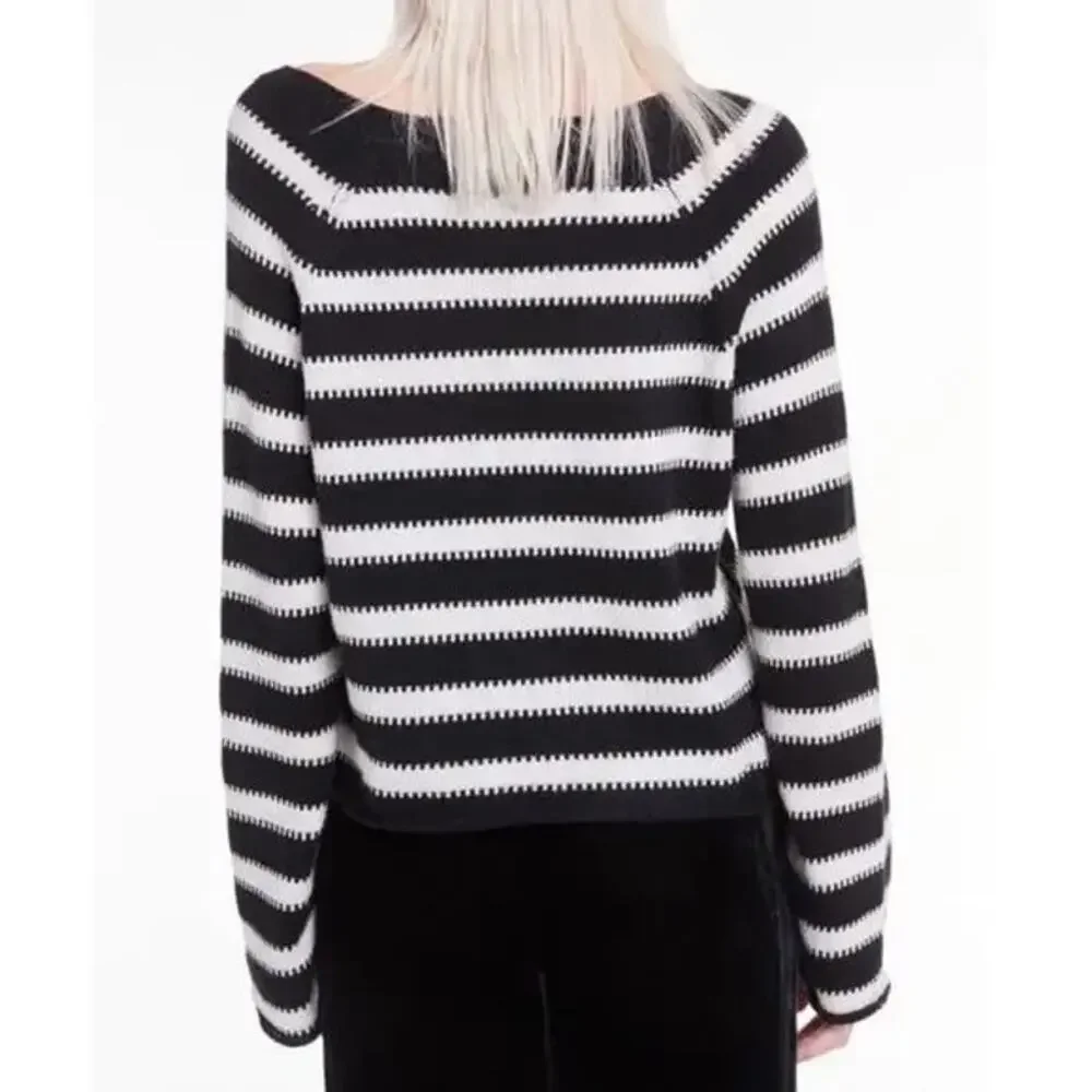 Wildfox Black and White Distressed Striped Pullover Sweater Size Small - Picture 4 of 11